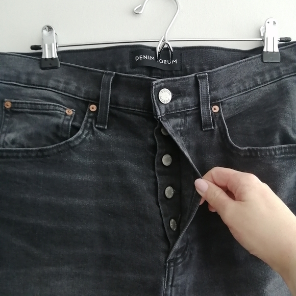 Aritzia Denim Forum The Arlo High Rise Straight Jeans in Black Licorice 31 - Picture 6 of 16